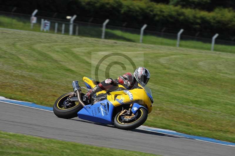 Motorcycle action photographs;donington;donington park leicestershire;donington photographs;event digital images;eventdigitalimages;no limits trackday;peter wileman photography;trackday;trackday digital images;trackday photos