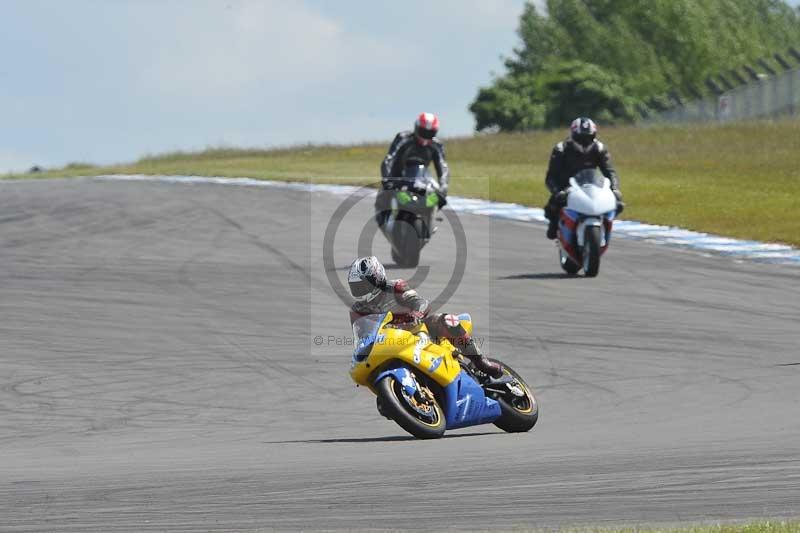 Motorcycle action photographs;donington;donington park leicestershire;donington photographs;event digital images;eventdigitalimages;no limits trackday;peter wileman photography;trackday;trackday digital images;trackday photos
