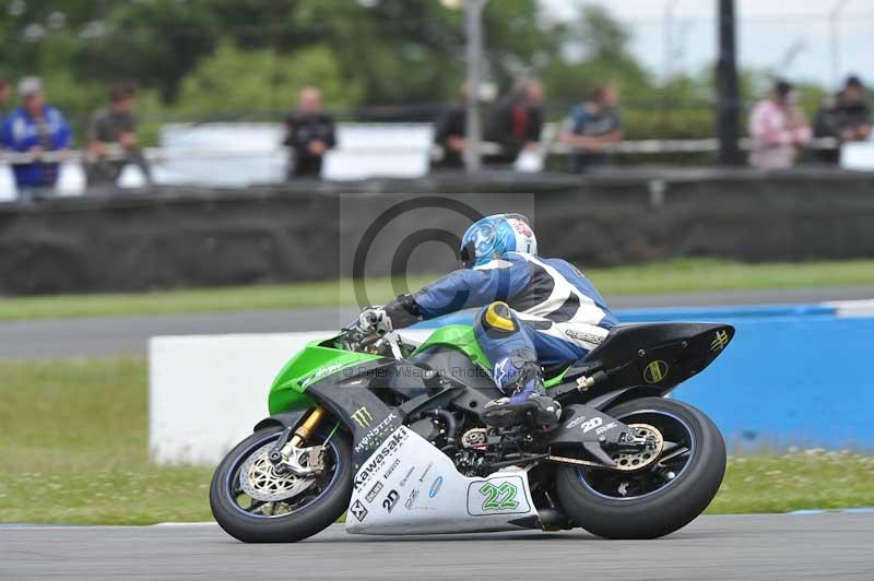 Motorcycle action photographs;donington;donington park leicestershire;donington photographs;event digital images;eventdigitalimages;no limits trackday;peter wileman photography;trackday;trackday digital images;trackday photos
