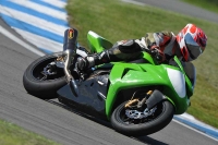 Motorcycle-action-photographs;donington;donington-park-leicestershire;donington-photographs;event-digital-images;eventdigitalimages;no-limits-trackday;peter-wileman-photography;trackday;trackday-digital-images;trackday-photos