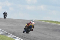 Motorcycle-action-photographs;donington;donington-park-leicestershire;donington-photographs;event-digital-images;eventdigitalimages;no-limits-trackday;peter-wileman-photography;trackday;trackday-digital-images;trackday-photos