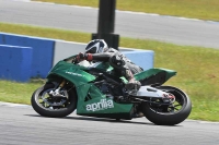 Motorcycle-action-photographs;donington;donington-park-leicestershire;donington-photographs;event-digital-images;eventdigitalimages;no-limits-trackday;peter-wileman-photography;trackday;trackday-digital-images;trackday-photos