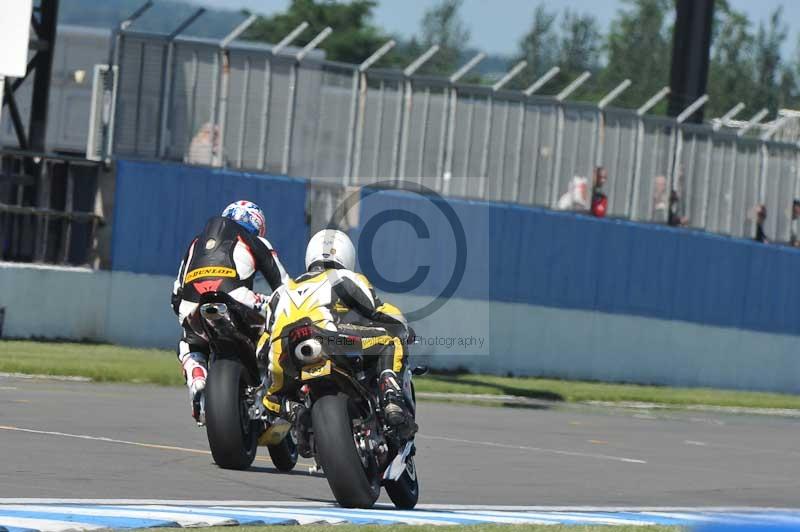Motorcycle action photographs;donington;donington park leicestershire;donington photographs;event digital images;eventdigitalimages;no limits trackday;peter wileman photography;trackday;trackday digital images;trackday photos