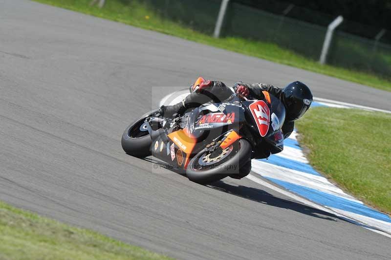 Motorcycle action photographs;donington;donington park leicestershire;donington photographs;event digital images;eventdigitalimages;no limits trackday;peter wileman photography;trackday;trackday digital images;trackday photos