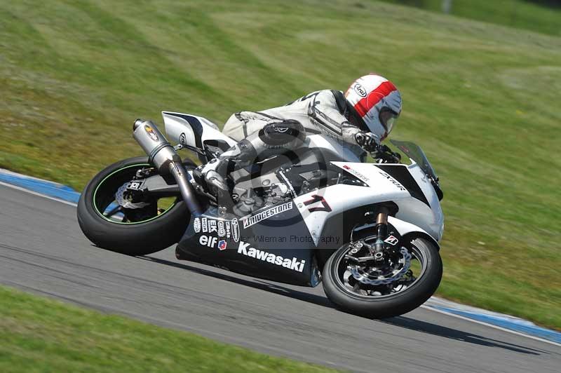 Motorcycle action photographs;donington;donington park leicestershire;donington photographs;event digital images;eventdigitalimages;no limits trackday;peter wileman photography;trackday;trackday digital images;trackday photos