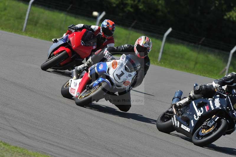 Motorcycle action photographs;donington;donington park leicestershire;donington photographs;event digital images;eventdigitalimages;no limits trackday;peter wileman photography;trackday;trackday digital images;trackday photos