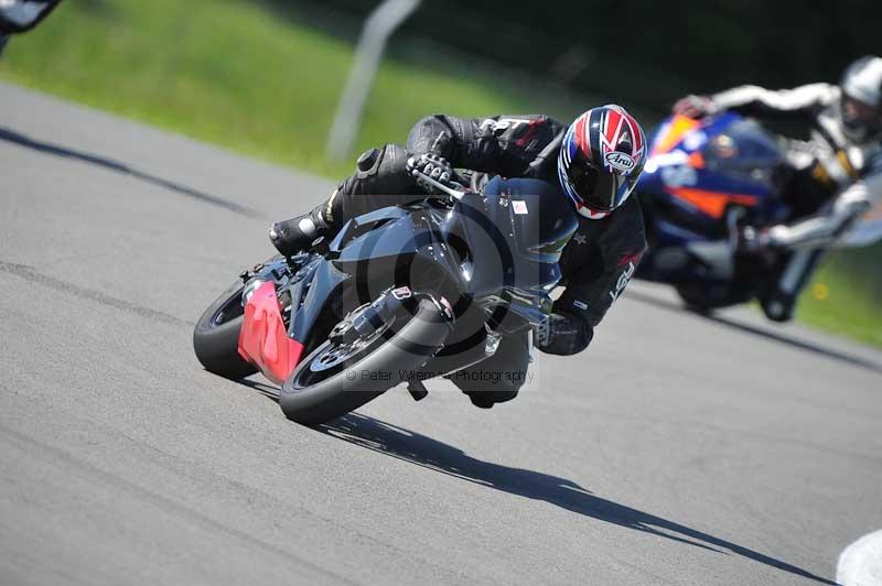 Motorcycle action photographs;donington;donington park leicestershire;donington photographs;event digital images;eventdigitalimages;no limits trackday;peter wileman photography;trackday;trackday digital images;trackday photos