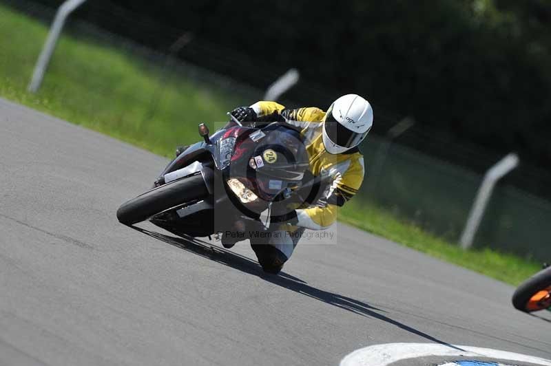 Motorcycle action photographs;donington;donington park leicestershire;donington photographs;event digital images;eventdigitalimages;no limits trackday;peter wileman photography;trackday;trackday digital images;trackday photos