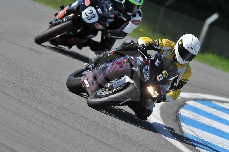 Motorcycle action photographs;donington;donington park leicestershire;donington photographs;event digital images;eventdigitalimages;no limits trackday;peter wileman photography;trackday;trackday digital images;trackday photos