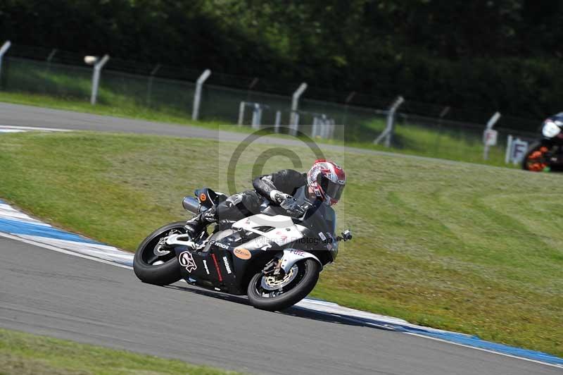Motorcycle action photographs;donington;donington park leicestershire;donington photographs;event digital images;eventdigitalimages;no limits trackday;peter wileman photography;trackday;trackday digital images;trackday photos