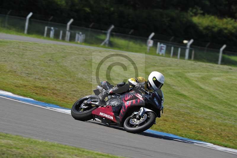 Motorcycle action photographs;donington;donington park leicestershire;donington photographs;event digital images;eventdigitalimages;no limits trackday;peter wileman photography;trackday;trackday digital images;trackday photos