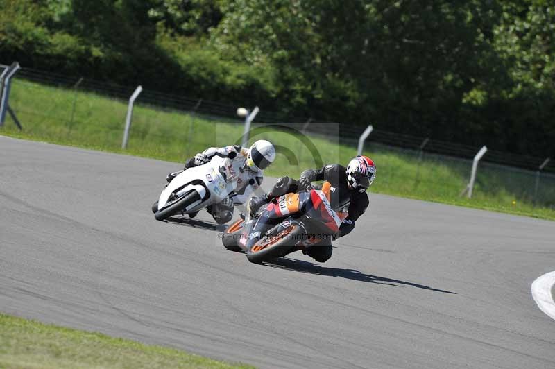 Motorcycle action photographs;donington;donington park leicestershire;donington photographs;event digital images;eventdigitalimages;no limits trackday;peter wileman photography;trackday;trackday digital images;trackday photos
