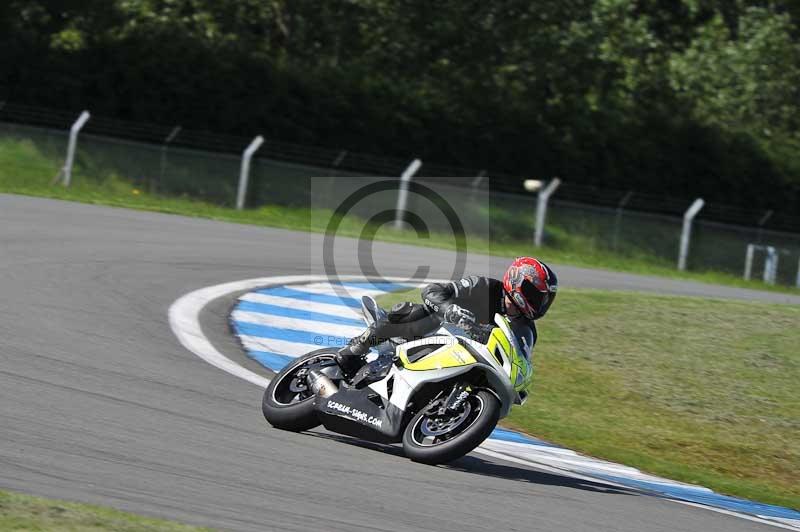 Motorcycle action photographs;donington;donington park leicestershire;donington photographs;event digital images;eventdigitalimages;no limits trackday;peter wileman photography;trackday;trackday digital images;trackday photos