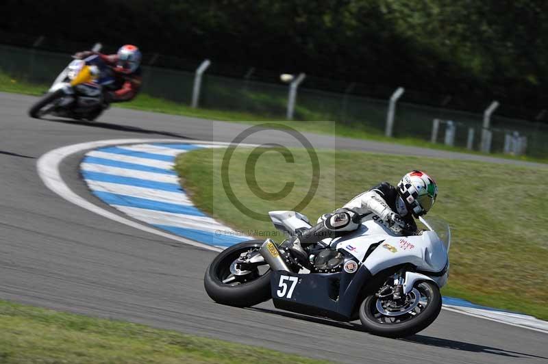 Motorcycle action photographs;donington;donington park leicestershire;donington photographs;event digital images;eventdigitalimages;no limits trackday;peter wileman photography;trackday;trackday digital images;trackday photos