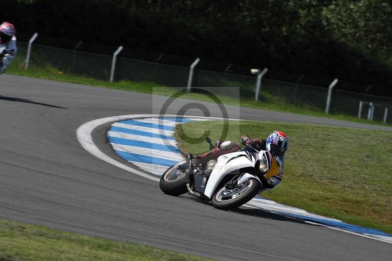 Motorcycle action photographs;donington;donington park leicestershire;donington photographs;event digital images;eventdigitalimages;no limits trackday;peter wileman photography;trackday;trackday digital images;trackday photos