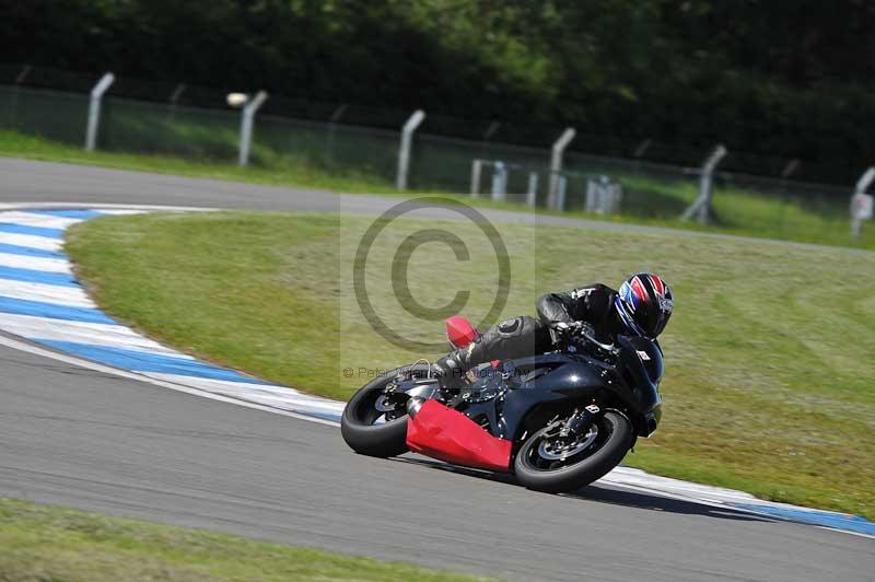 Motorcycle action photographs;donington;donington park leicestershire;donington photographs;event digital images;eventdigitalimages;no limits trackday;peter wileman photography;trackday;trackday digital images;trackday photos