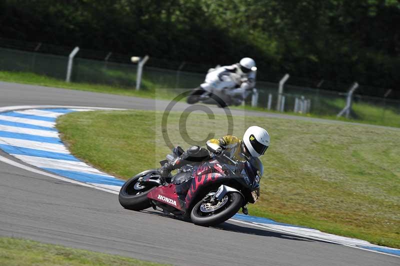 Motorcycle action photographs;donington;donington park leicestershire;donington photographs;event digital images;eventdigitalimages;no limits trackday;peter wileman photography;trackday;trackday digital images;trackday photos