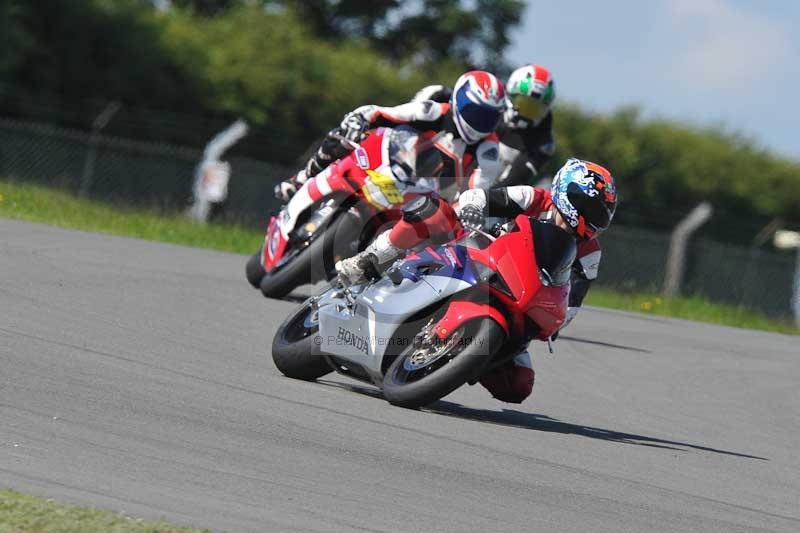 Motorcycle action photographs;donington;donington park leicestershire;donington photographs;event digital images;eventdigitalimages;no limits trackday;peter wileman photography;trackday;trackday digital images;trackday photos