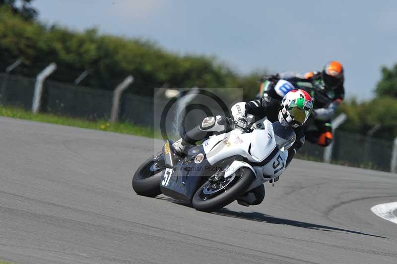 Motorcycle action photographs;donington;donington park leicestershire;donington photographs;event digital images;eventdigitalimages;no limits trackday;peter wileman photography;trackday;trackday digital images;trackday photos