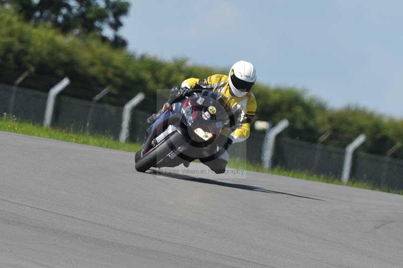Motorcycle action photographs;donington;donington park leicestershire;donington photographs;event digital images;eventdigitalimages;no limits trackday;peter wileman photography;trackday;trackday digital images;trackday photos