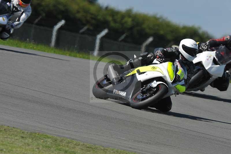 Motorcycle action photographs;donington;donington park leicestershire;donington photographs;event digital images;eventdigitalimages;no limits trackday;peter wileman photography;trackday;trackday digital images;trackday photos