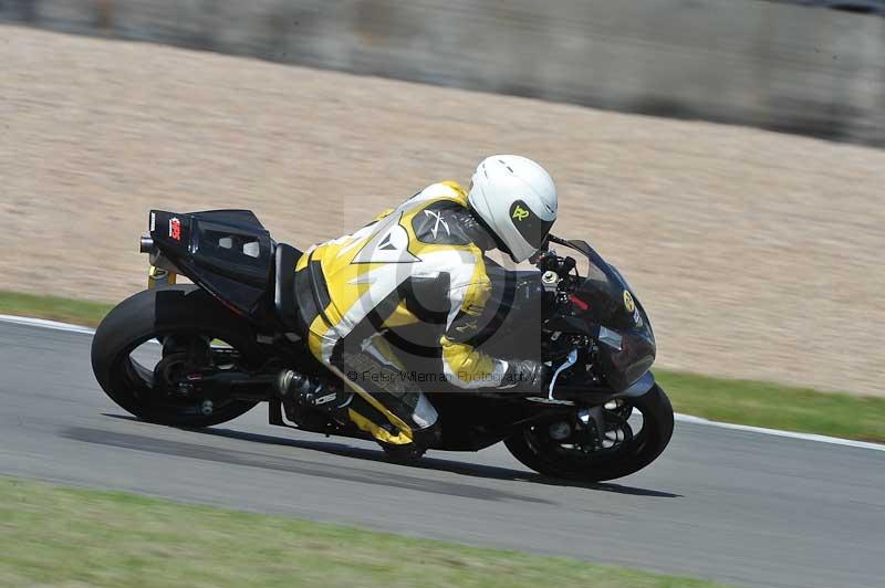 Motorcycle action photographs;donington;donington park leicestershire;donington photographs;event digital images;eventdigitalimages;no limits trackday;peter wileman photography;trackday;trackday digital images;trackday photos