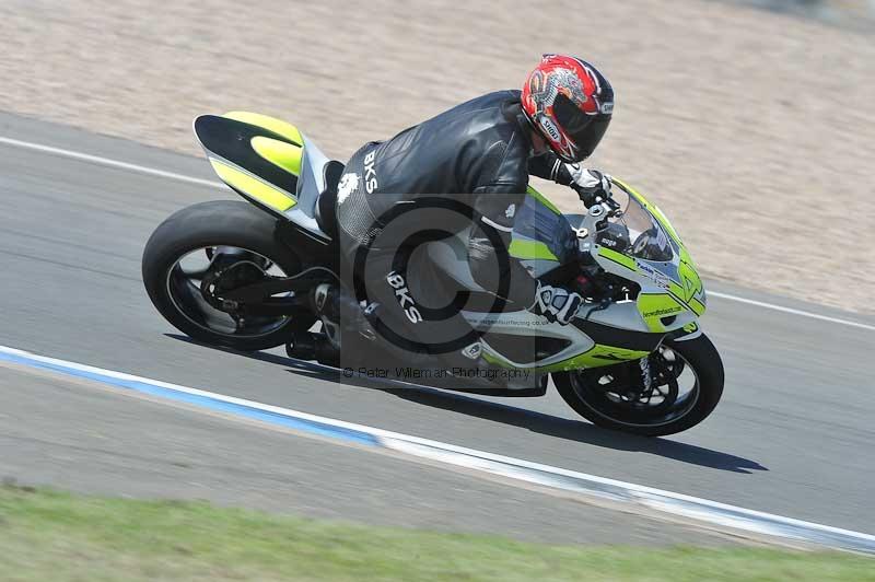 Motorcycle action photographs;donington;donington park leicestershire;donington photographs;event digital images;eventdigitalimages;no limits trackday;peter wileman photography;trackday;trackday digital images;trackday photos
