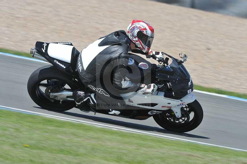 Motorcycle action photographs;donington;donington park leicestershire;donington photographs;event digital images;eventdigitalimages;no limits trackday;peter wileman photography;trackday;trackday digital images;trackday photos