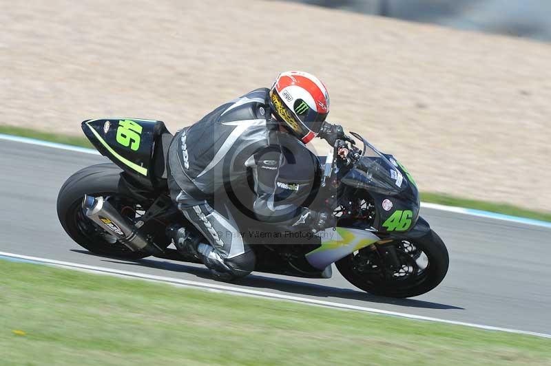 Motorcycle action photographs;donington;donington park leicestershire;donington photographs;event digital images;eventdigitalimages;no limits trackday;peter wileman photography;trackday;trackday digital images;trackday photos