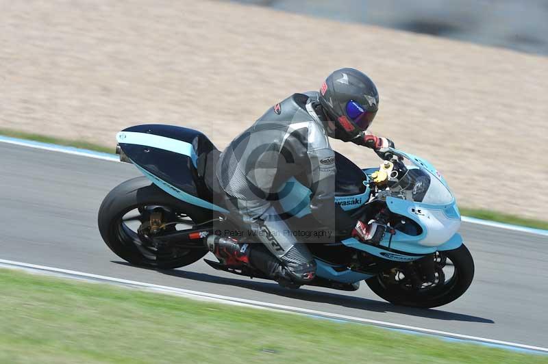 Motorcycle action photographs;donington;donington park leicestershire;donington photographs;event digital images;eventdigitalimages;no limits trackday;peter wileman photography;trackday;trackday digital images;trackday photos