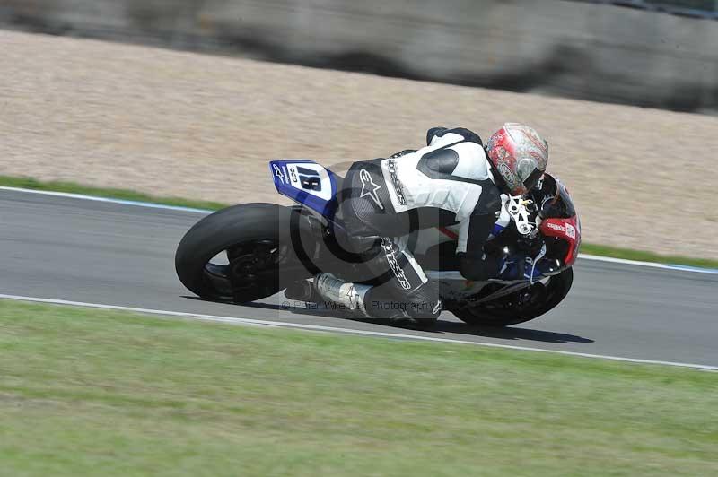 Motorcycle action photographs;donington;donington park leicestershire;donington photographs;event digital images;eventdigitalimages;no limits trackday;peter wileman photography;trackday;trackday digital images;trackday photos