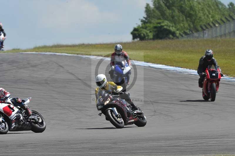 Motorcycle action photographs;donington;donington park leicestershire;donington photographs;event digital images;eventdigitalimages;no limits trackday;peter wileman photography;trackday;trackday digital images;trackday photos