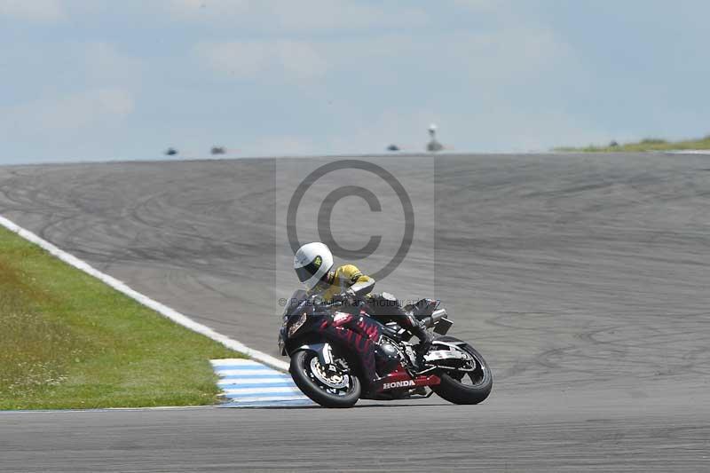Motorcycle action photographs;donington;donington park leicestershire;donington photographs;event digital images;eventdigitalimages;no limits trackday;peter wileman photography;trackday;trackday digital images;trackday photos