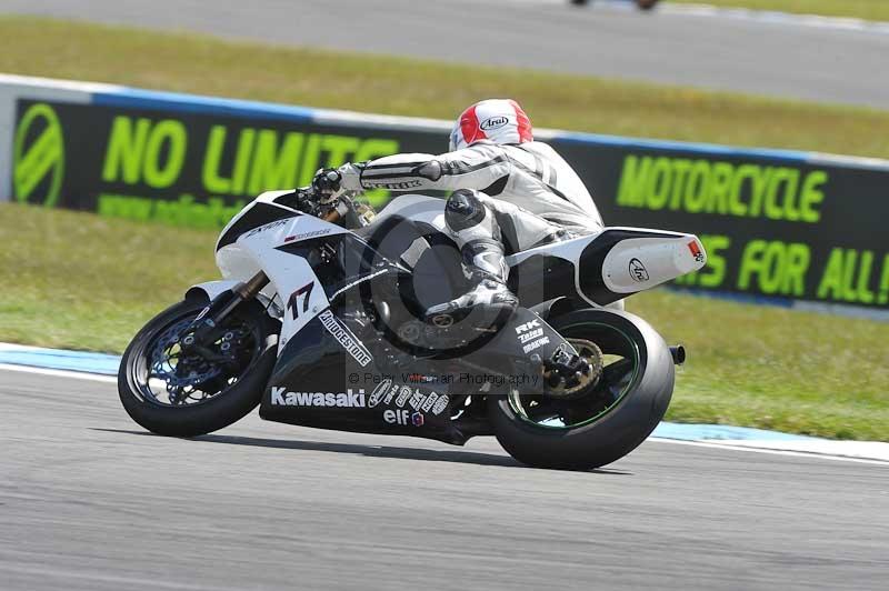 Motorcycle action photographs;donington;donington park leicestershire;donington photographs;event digital images;eventdigitalimages;no limits trackday;peter wileman photography;trackday;trackday digital images;trackday photos