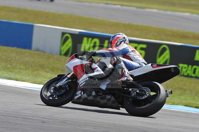 Motorcycle action photographs;donington;donington park leicestershire;donington photographs;event digital images;eventdigitalimages;no limits trackday;peter wileman photography;trackday;trackday digital images;trackday photos
