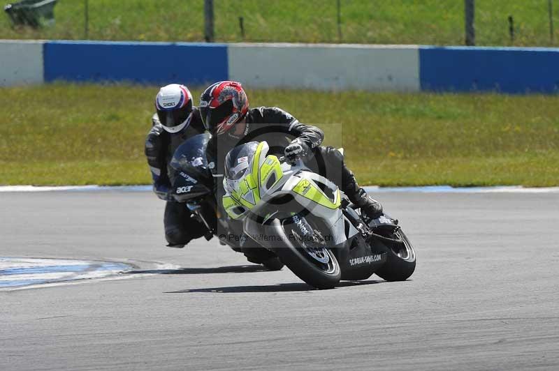 Motorcycle action photographs;donington;donington park leicestershire;donington photographs;event digital images;eventdigitalimages;no limits trackday;peter wileman photography;trackday;trackday digital images;trackday photos
