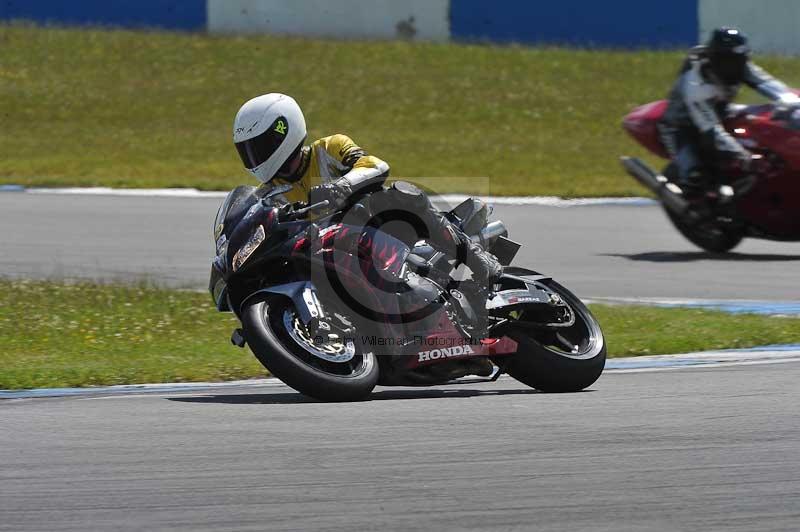 Motorcycle action photographs;donington;donington park leicestershire;donington photographs;event digital images;eventdigitalimages;no limits trackday;peter wileman photography;trackday;trackday digital images;trackday photos
