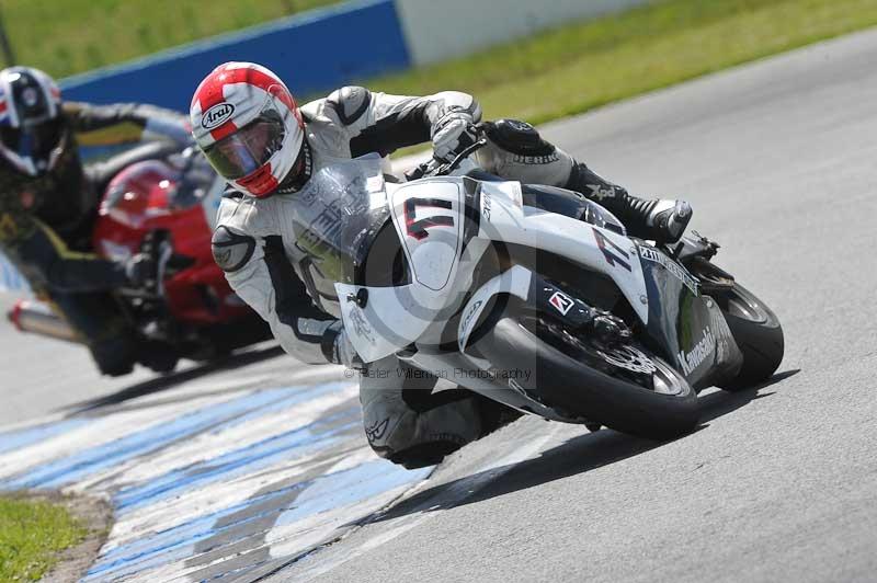 Motorcycle action photographs;donington;donington park leicestershire;donington photographs;event digital images;eventdigitalimages;no limits trackday;peter wileman photography;trackday;trackday digital images;trackday photos