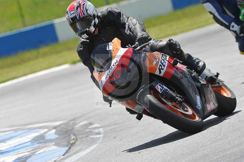 Motorcycle action photographs;donington;donington park leicestershire;donington photographs;event digital images;eventdigitalimages;no limits trackday;peter wileman photography;trackday;trackday digital images;trackday photos