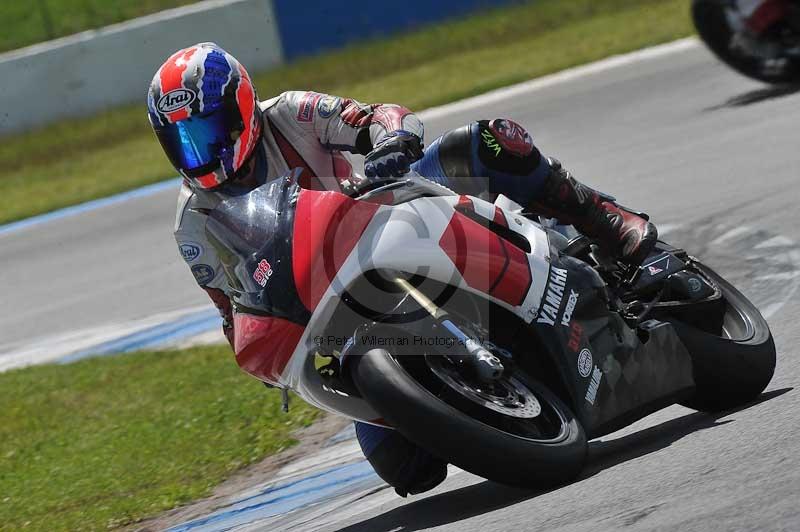 Motorcycle action photographs;donington;donington park leicestershire;donington photographs;event digital images;eventdigitalimages;no limits trackday;peter wileman photography;trackday;trackday digital images;trackday photos