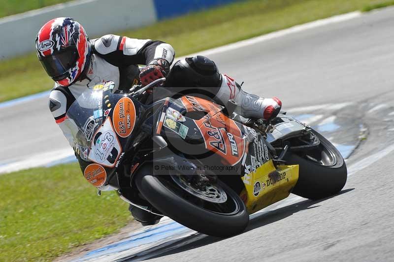 Motorcycle action photographs;donington;donington park leicestershire;donington photographs;event digital images;eventdigitalimages;no limits trackday;peter wileman photography;trackday;trackday digital images;trackday photos