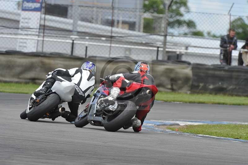 Motorcycle action photographs;donington;donington park leicestershire;donington photographs;event digital images;eventdigitalimages;no limits trackday;peter wileman photography;trackday;trackday digital images;trackday photos