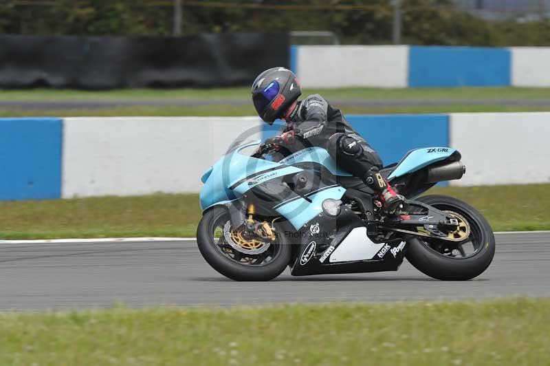 Motorcycle action photographs;donington;donington park leicestershire;donington photographs;event digital images;eventdigitalimages;no limits trackday;peter wileman photography;trackday;trackday digital images;trackday photos