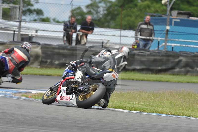 Motorcycle action photographs;donington;donington park leicestershire;donington photographs;event digital images;eventdigitalimages;no limits trackday;peter wileman photography;trackday;trackday digital images;trackday photos