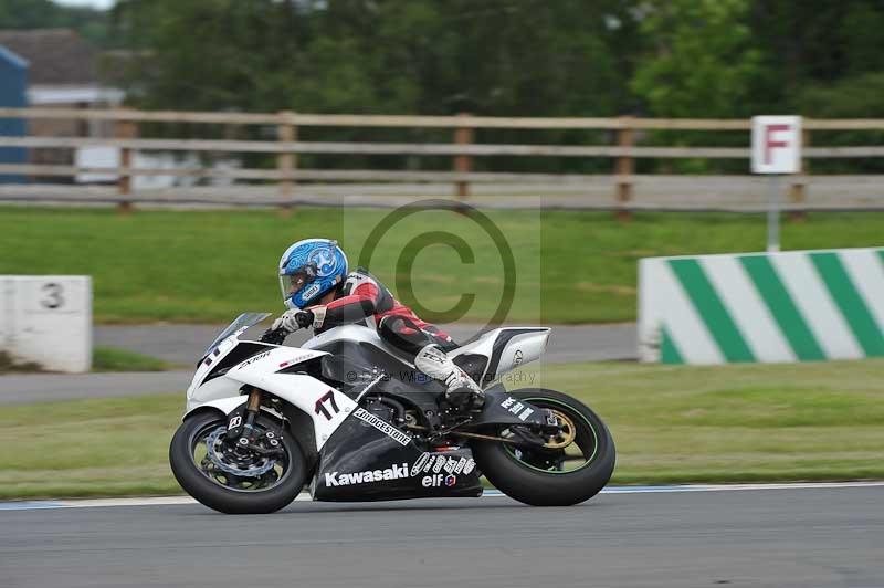 Motorcycle action photographs;donington;donington park leicestershire;donington photographs;event digital images;eventdigitalimages;no limits trackday;peter wileman photography;trackday;trackday digital images;trackday photos