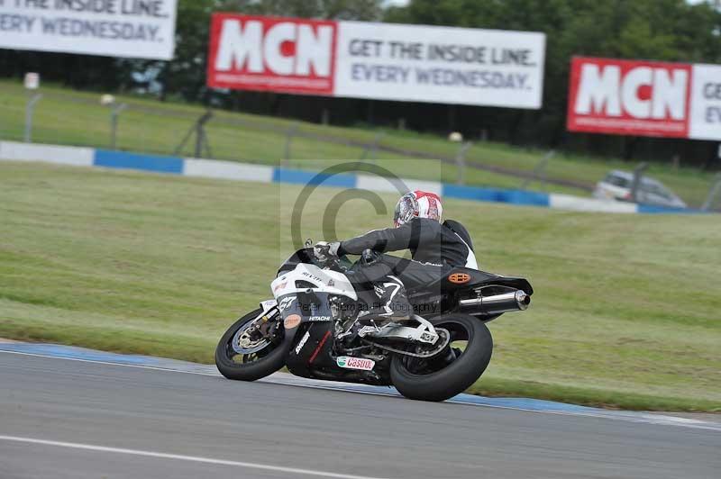 Motorcycle action photographs;donington;donington park leicestershire;donington photographs;event digital images;eventdigitalimages;no limits trackday;peter wileman photography;trackday;trackday digital images;trackday photos