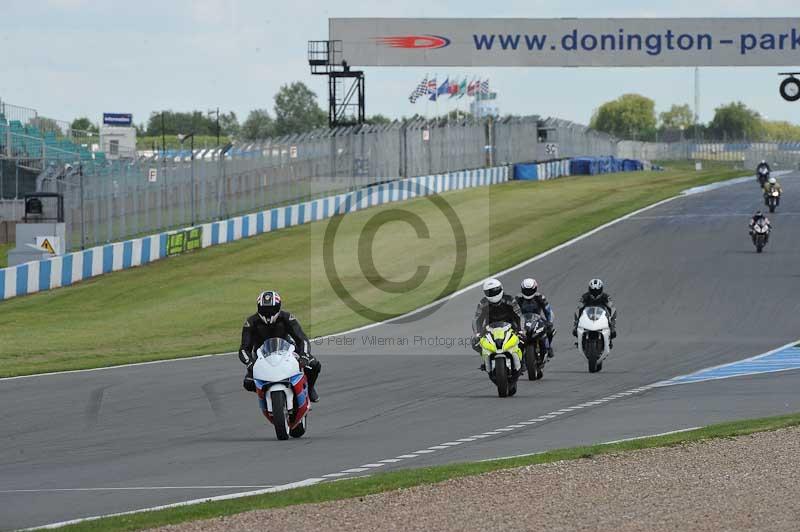 Motorcycle action photographs;donington;donington park leicestershire;donington photographs;event digital images;eventdigitalimages;no limits trackday;peter wileman photography;trackday;trackday digital images;trackday photos