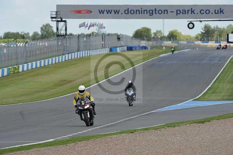 Motorcycle action photographs;donington;donington park leicestershire;donington photographs;event digital images;eventdigitalimages;no limits trackday;peter wileman photography;trackday;trackday digital images;trackday photos