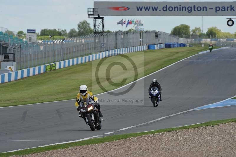 Motorcycle action photographs;donington;donington park leicestershire;donington photographs;event digital images;eventdigitalimages;no limits trackday;peter wileman photography;trackday;trackday digital images;trackday photos