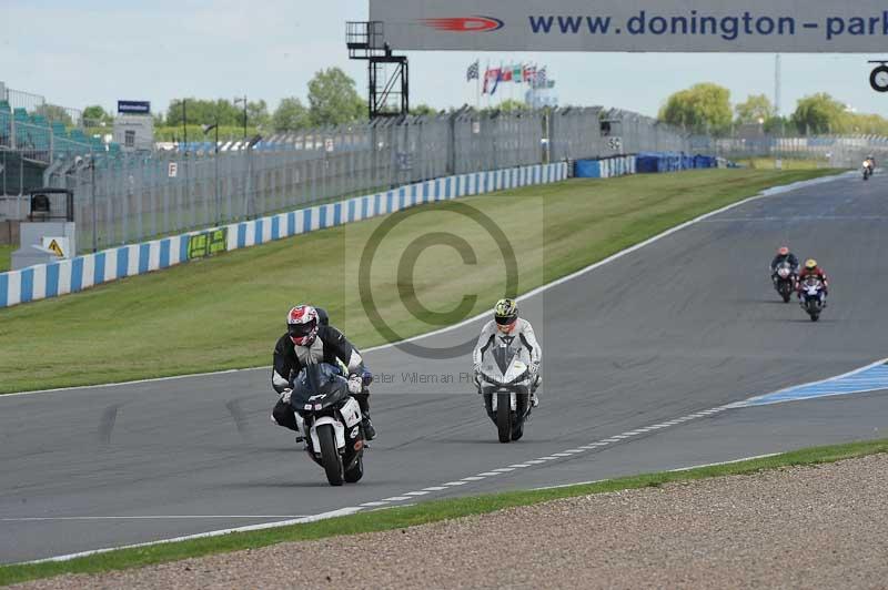Motorcycle action photographs;donington;donington park leicestershire;donington photographs;event digital images;eventdigitalimages;no limits trackday;peter wileman photography;trackday;trackday digital images;trackday photos